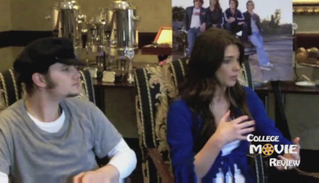 Ashley-Greene-dot-nl_Skatelandinterview-CollegeMovieReviewCom0194.jpg