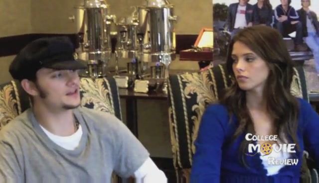 Ashley-Greene-dot-nl_Skatelandinterview-CollegeMovieReviewCom0207.jpg