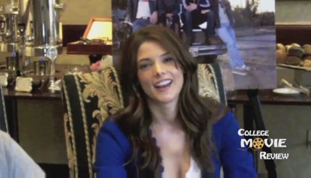 Ashley-Greene-dot-nl_Skatelandinterview-CollegeMovieReviewCom0229.jpg