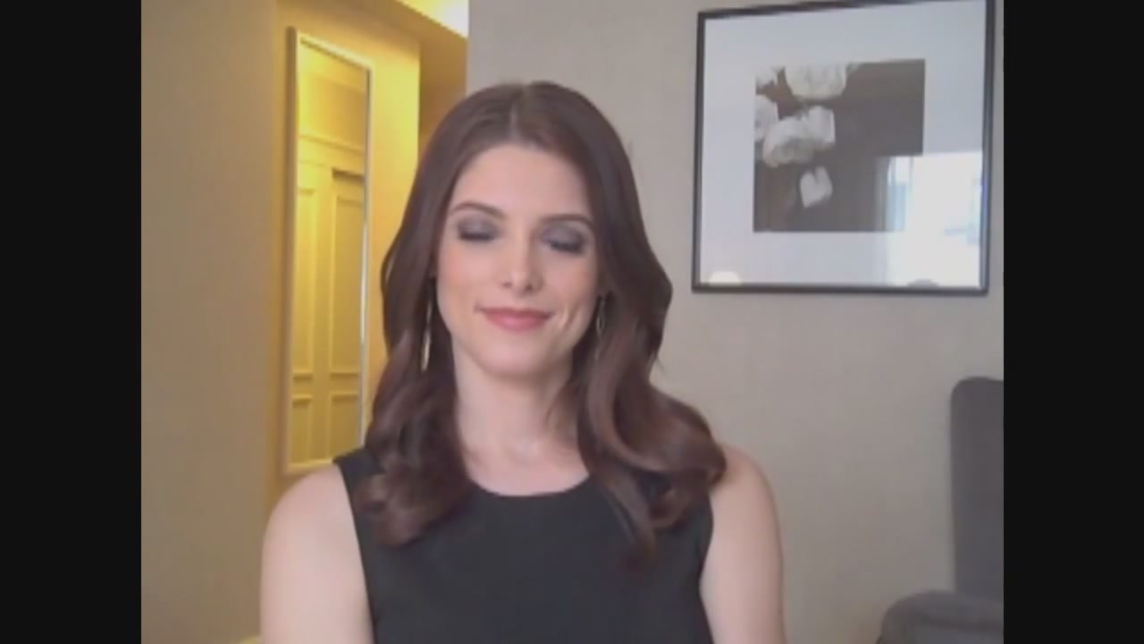 Ashley-Greene-dot-nl_Skatelandinterview-ComingSoonNet0001.jpg