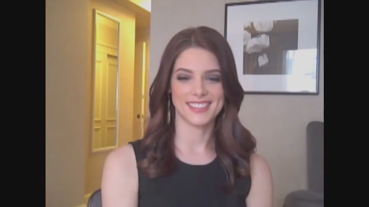 Ashley-Greene-dot-nl_Skatelandinterview-ComingSoonNet0042.jpg