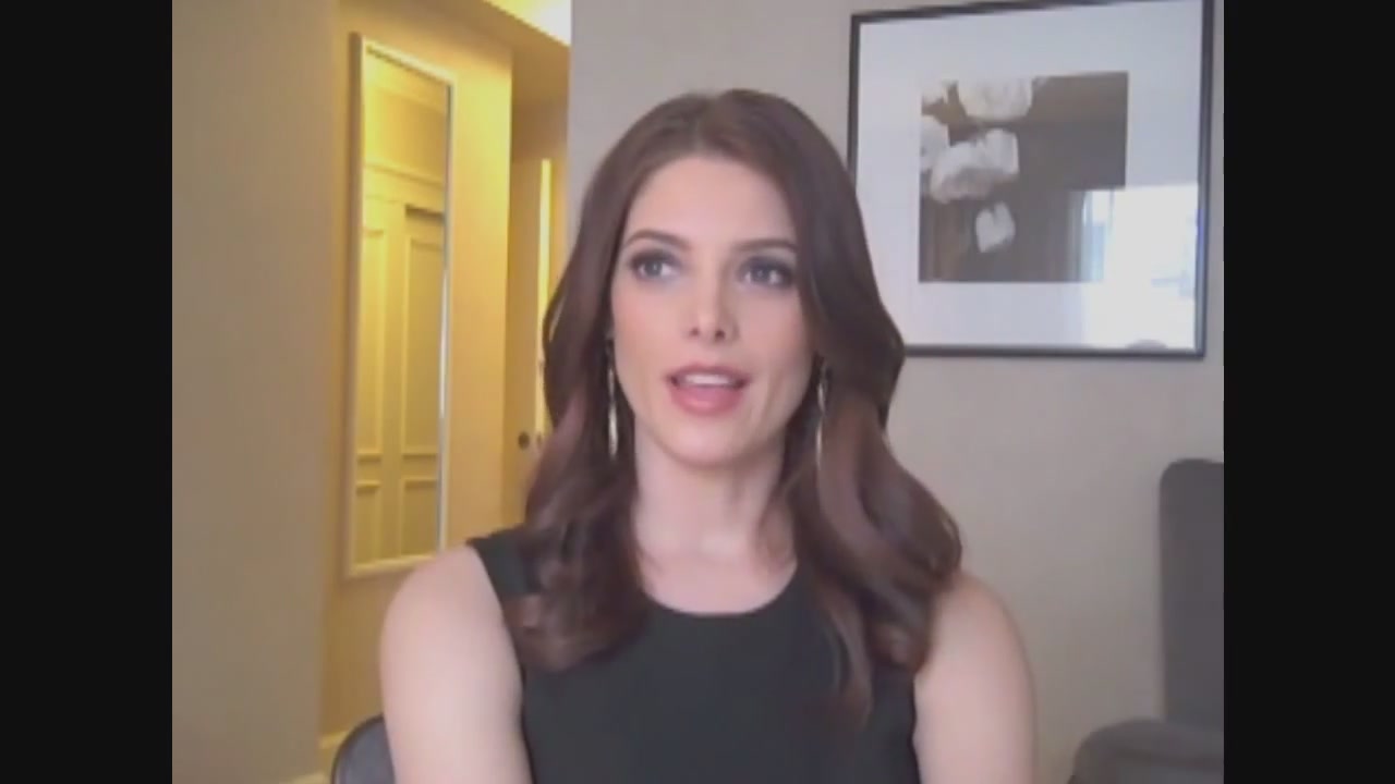Ashley-Greene-dot-nl_Skatelandinterview-ComingSoonNet0057.jpg