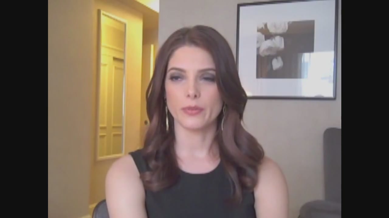 Ashley-Greene-dot-nl_Skatelandinterview-ComingSoonNet0059.jpg