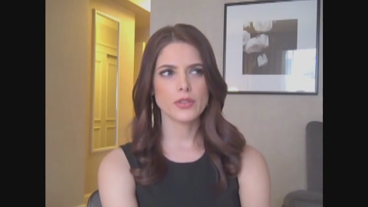 Ashley-Greene-dot-nl_Skatelandinterview-ComingSoonNet0062.jpg