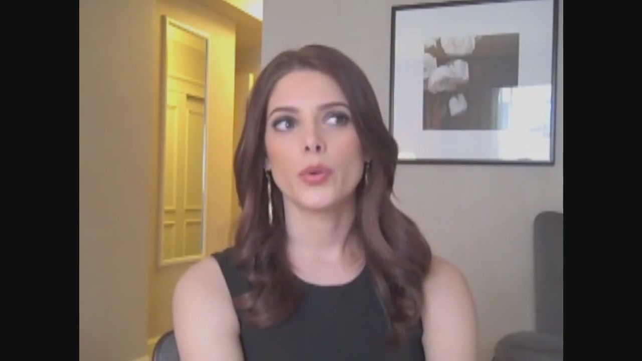 Ashley-Greene-dot-nl_Skatelandinterview-ComingSoonNet0080.jpg