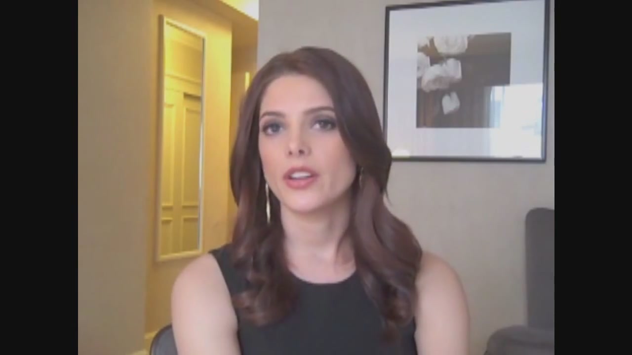Ashley-Greene-dot-nl_Skatelandinterview-ComingSoonNet0086.jpg