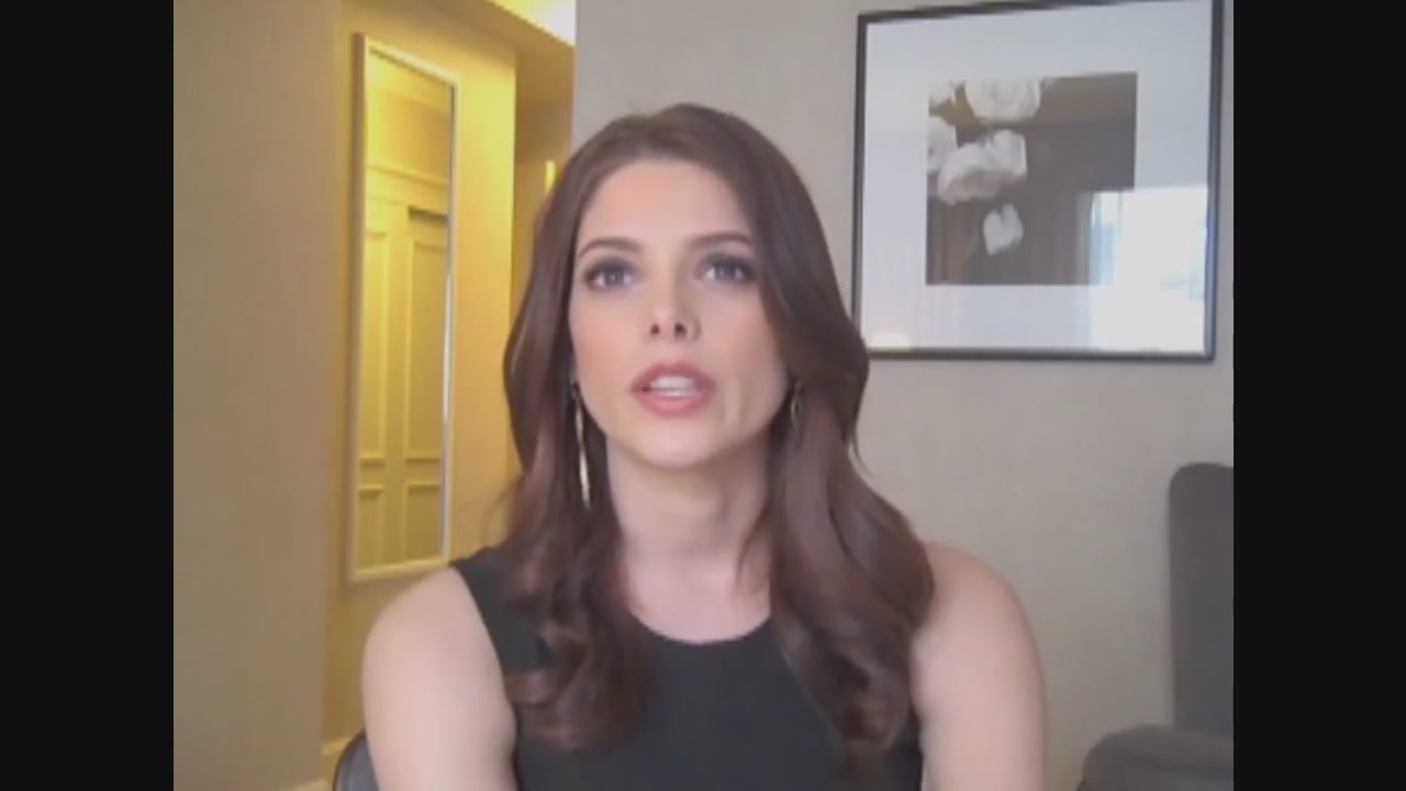 Ashley-Greene-dot-nl_Skatelandinterview-ComingSoonNet0093.jpg