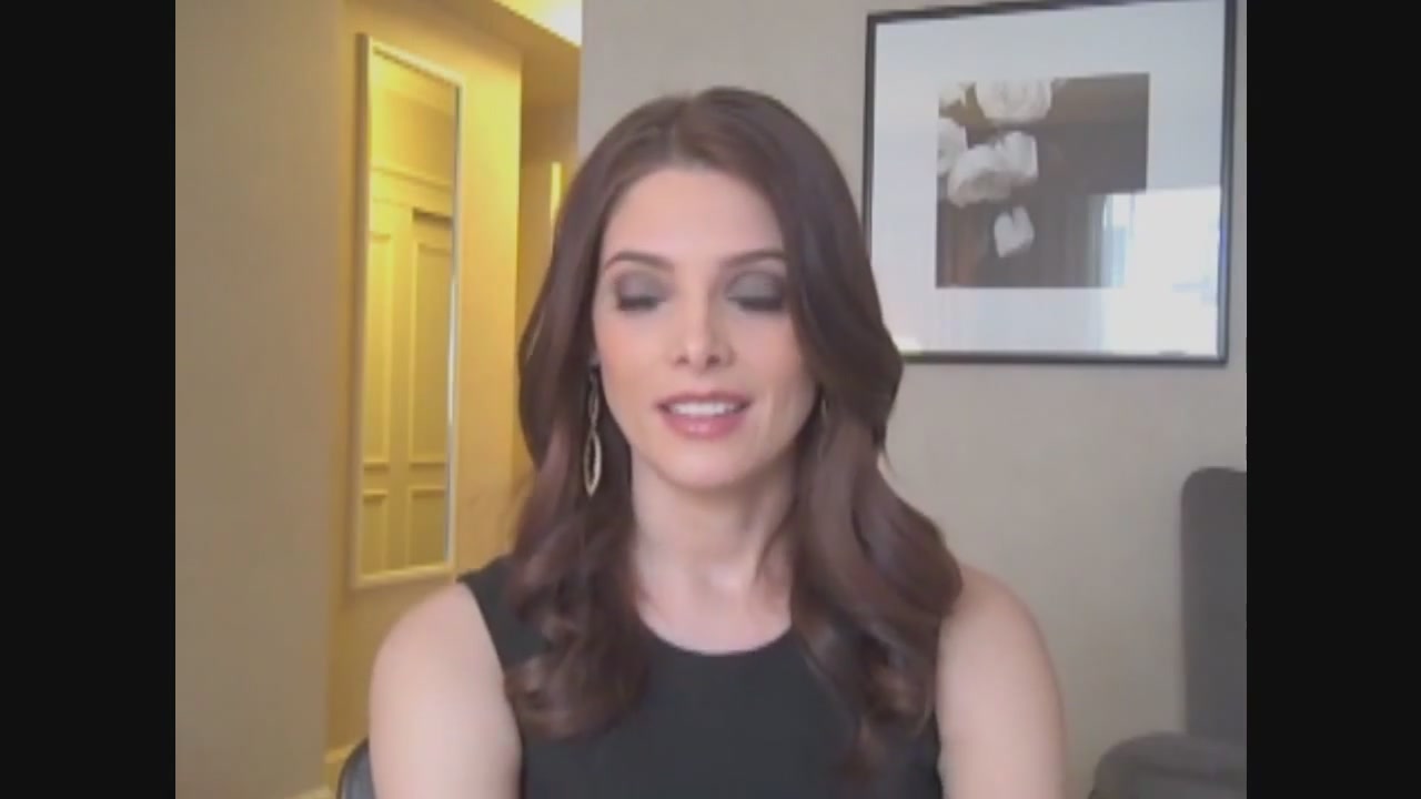 Ashley-Greene-dot-nl_Skatelandinterview-ComingSoonNet0108.jpg