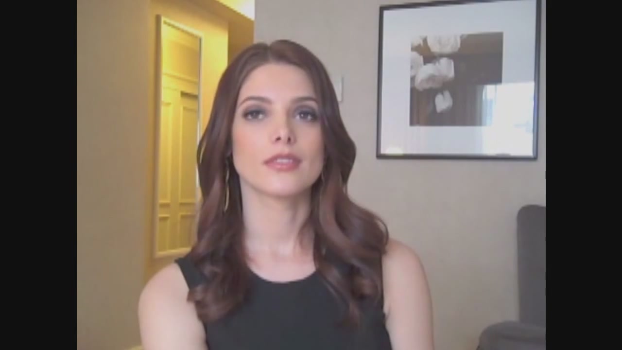 Ashley-Greene-dot-nl_Skatelandinterview-ComingSoonNet0136.jpg