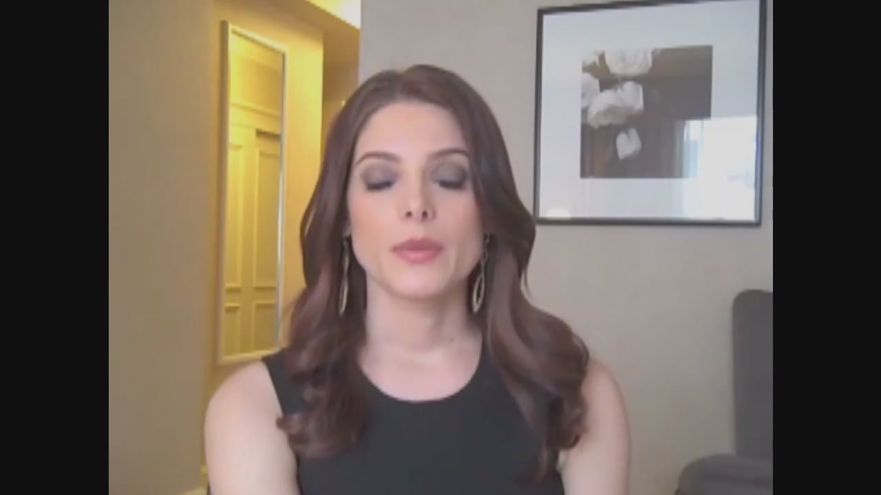 Ashley-Greene-dot-nl_Skatelandinterview-ComingSoonNet0140.jpg