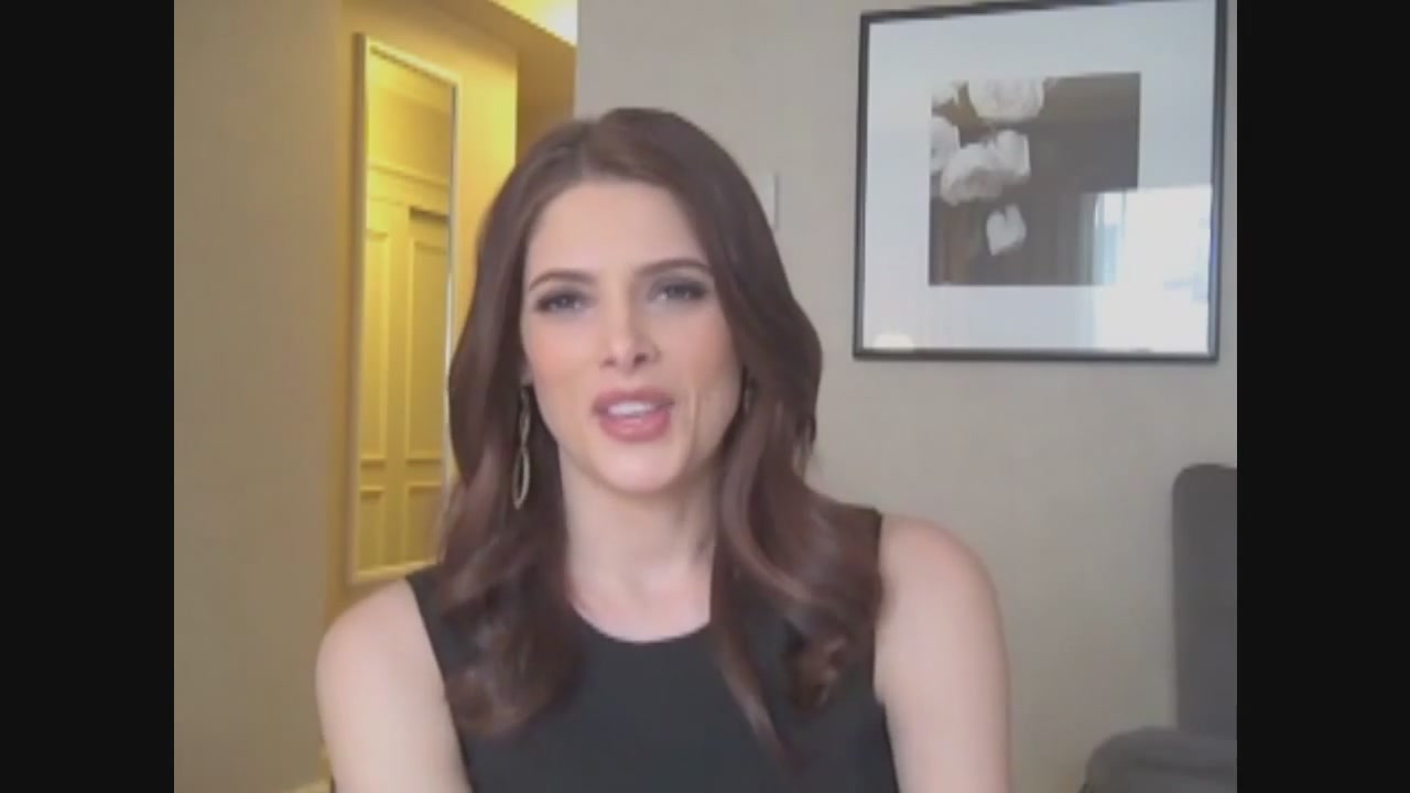 Ashley-Greene-dot-nl_Skatelandinterview-ComingSoonNet0256.jpg