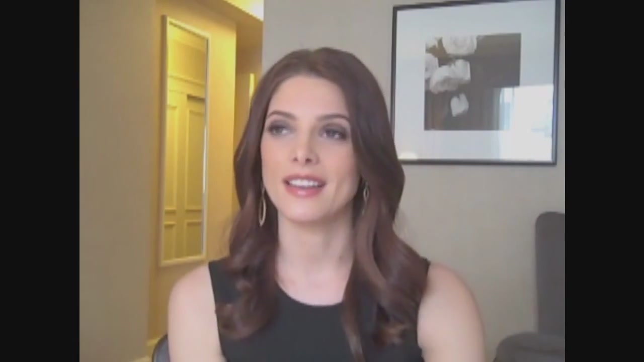 Ashley-Greene-dot-nl_Skatelandinterview-ComingSoonNet0280.jpg
