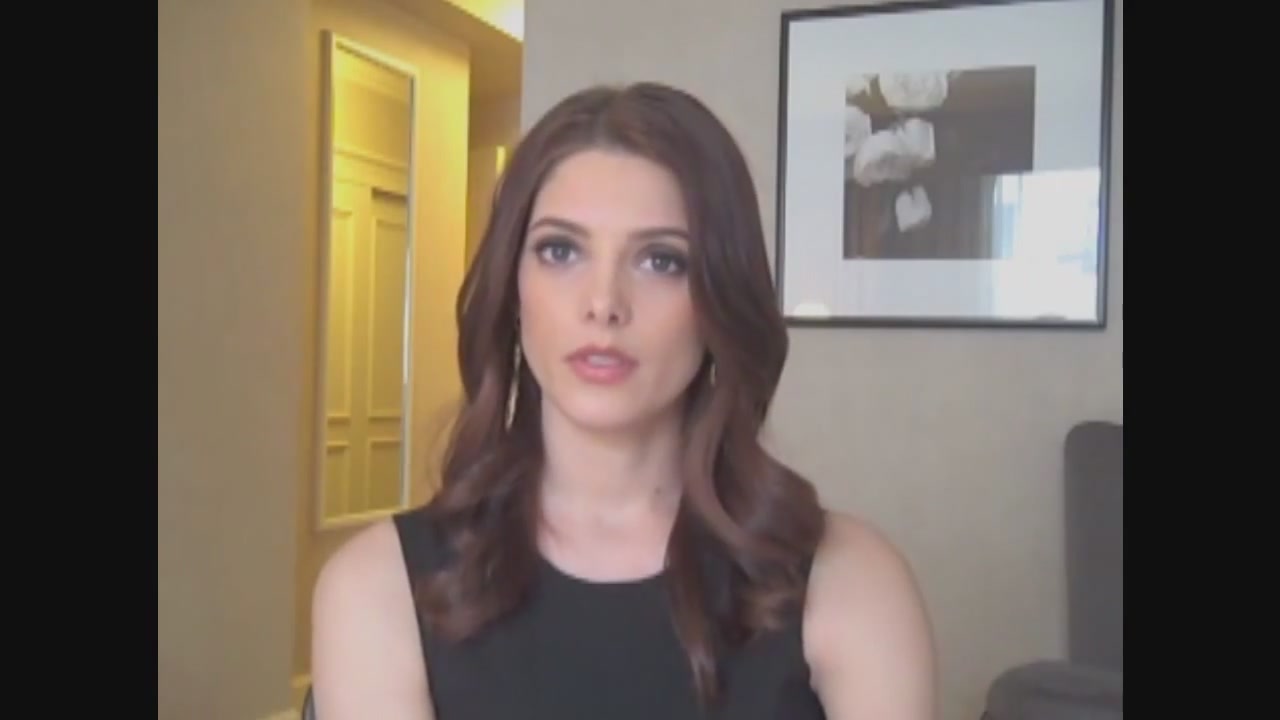 Ashley-Greene-dot-nl_Skatelandinterview-ComingSoonNet0297.jpg