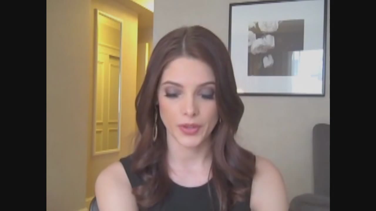Ashley-Greene-dot-nl_Skatelandinterview-ComingSoonNet0328.jpg