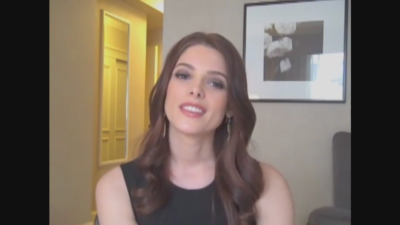 Ashley-Greene-dot-nl_Skatelandinterview-ComingSoonNet0333.jpg