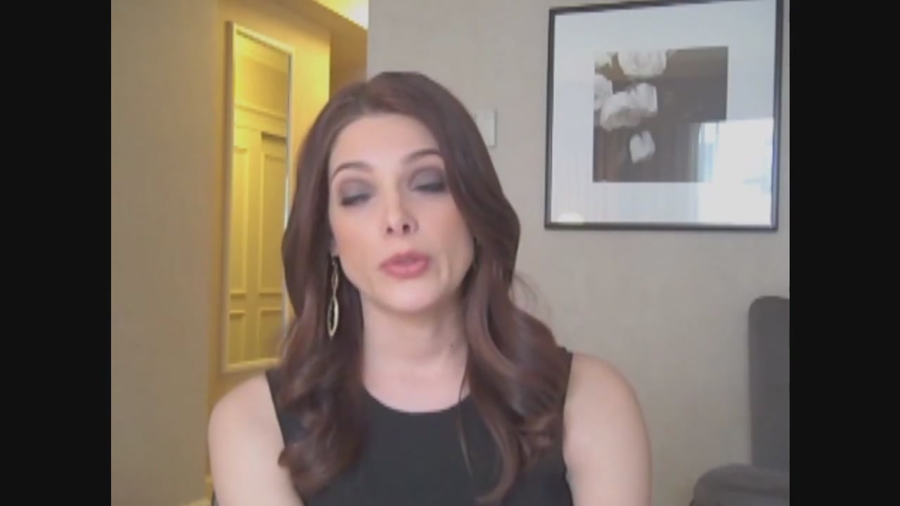 Ashley-Greene-dot-nl_Skatelandinterview-ComingSoonNet0342.jpg