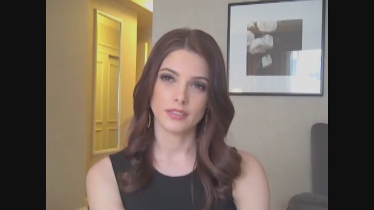 Ashley-Greene-dot-nl_Skatelandinterview-ComingSoonNet0354.jpg