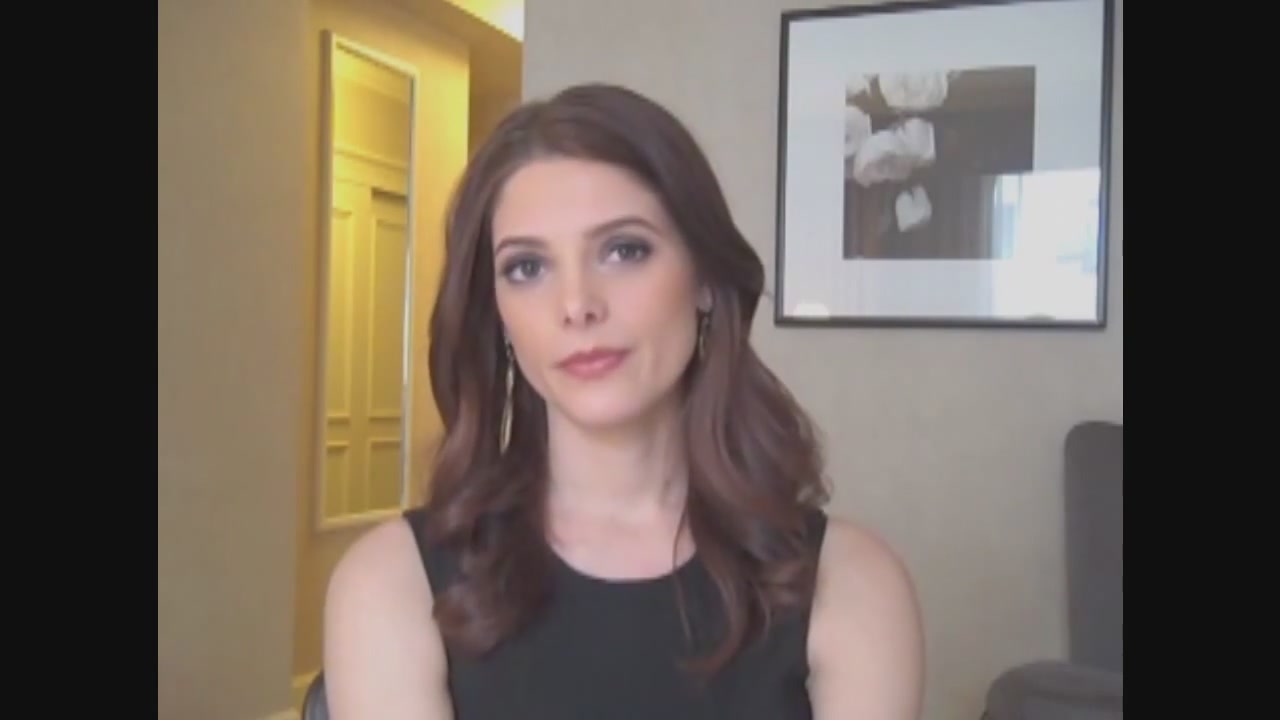 Ashley-Greene-dot-nl_Skatelandinterview-ComingSoonNet0375.jpg