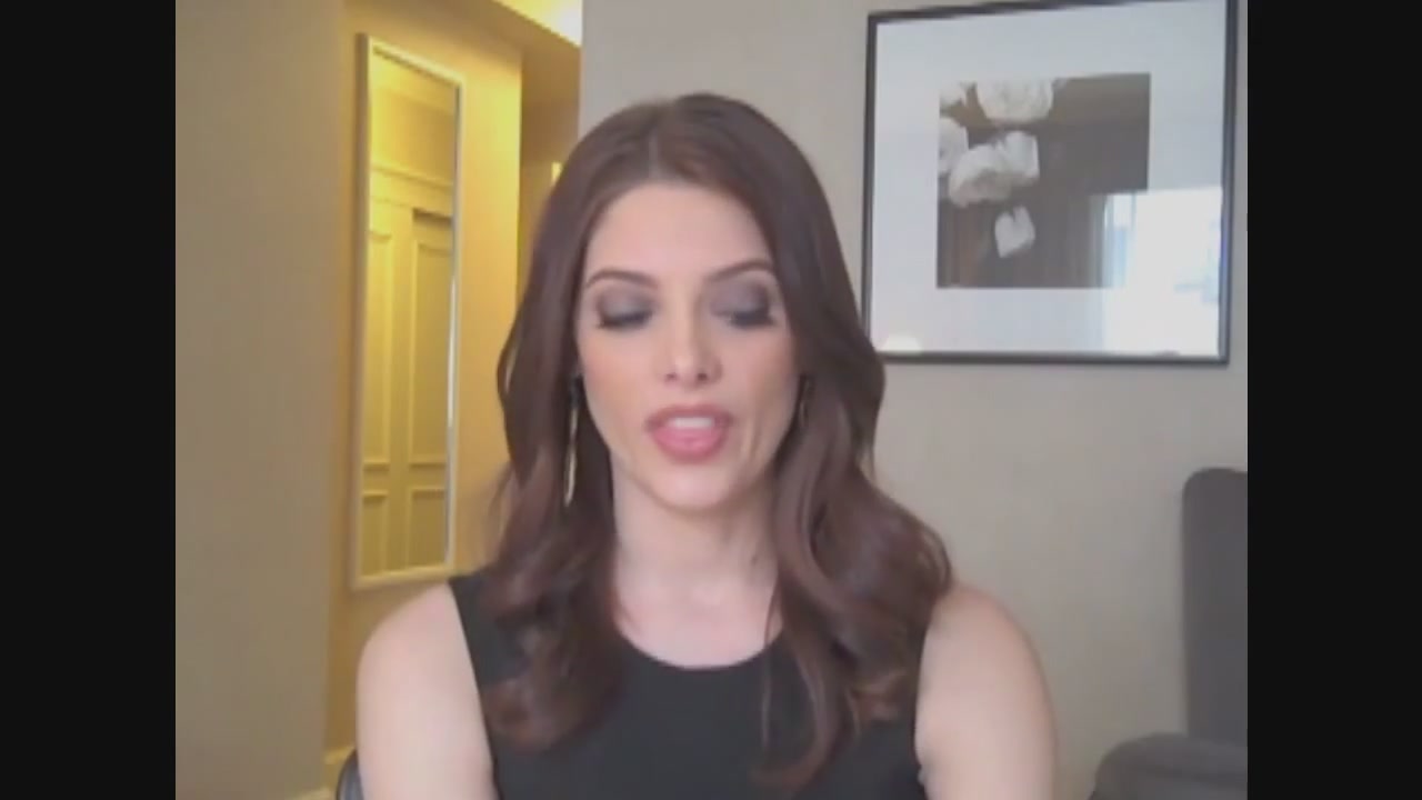 Ashley-Greene-dot-nl_Skatelandinterview-ComingSoonNet0404.jpg