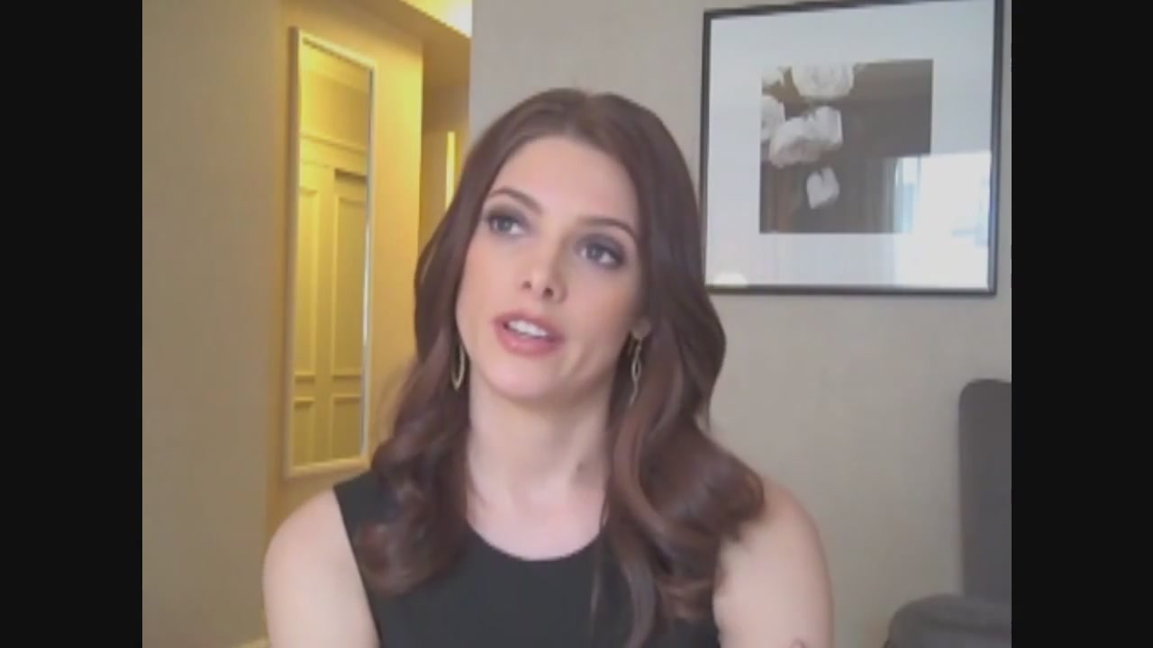 Ashley-Greene-dot-nl_Skatelandinterview-ComingSoonNet0413.jpg