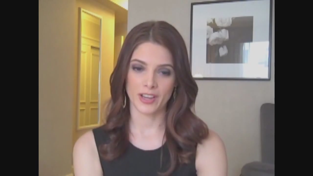 Ashley-Greene-dot-nl_Skatelandinterview-ComingSoonNet0415.jpg