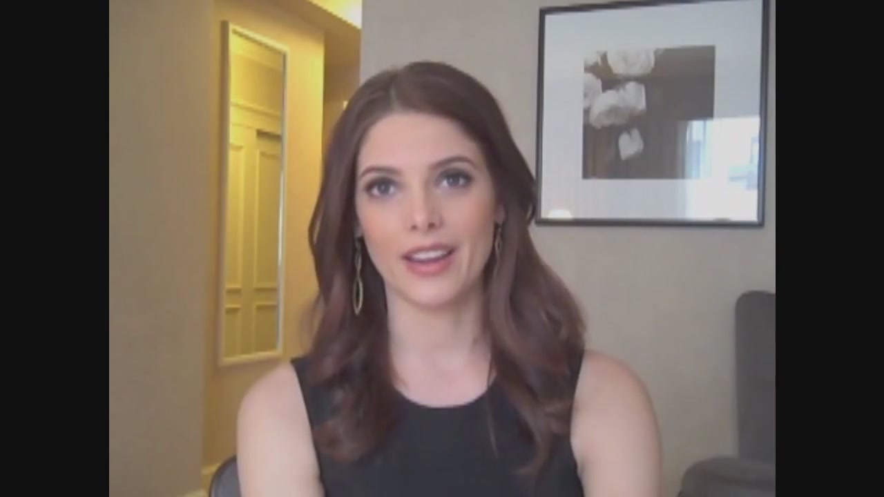 Ashley-Greene-dot-nl_Skatelandinterview-ComingSoonNet0521.jpg