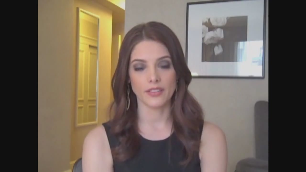 Ashley-Greene-dot-nl_Skatelandinterview-ComingSoonNet0538.jpg