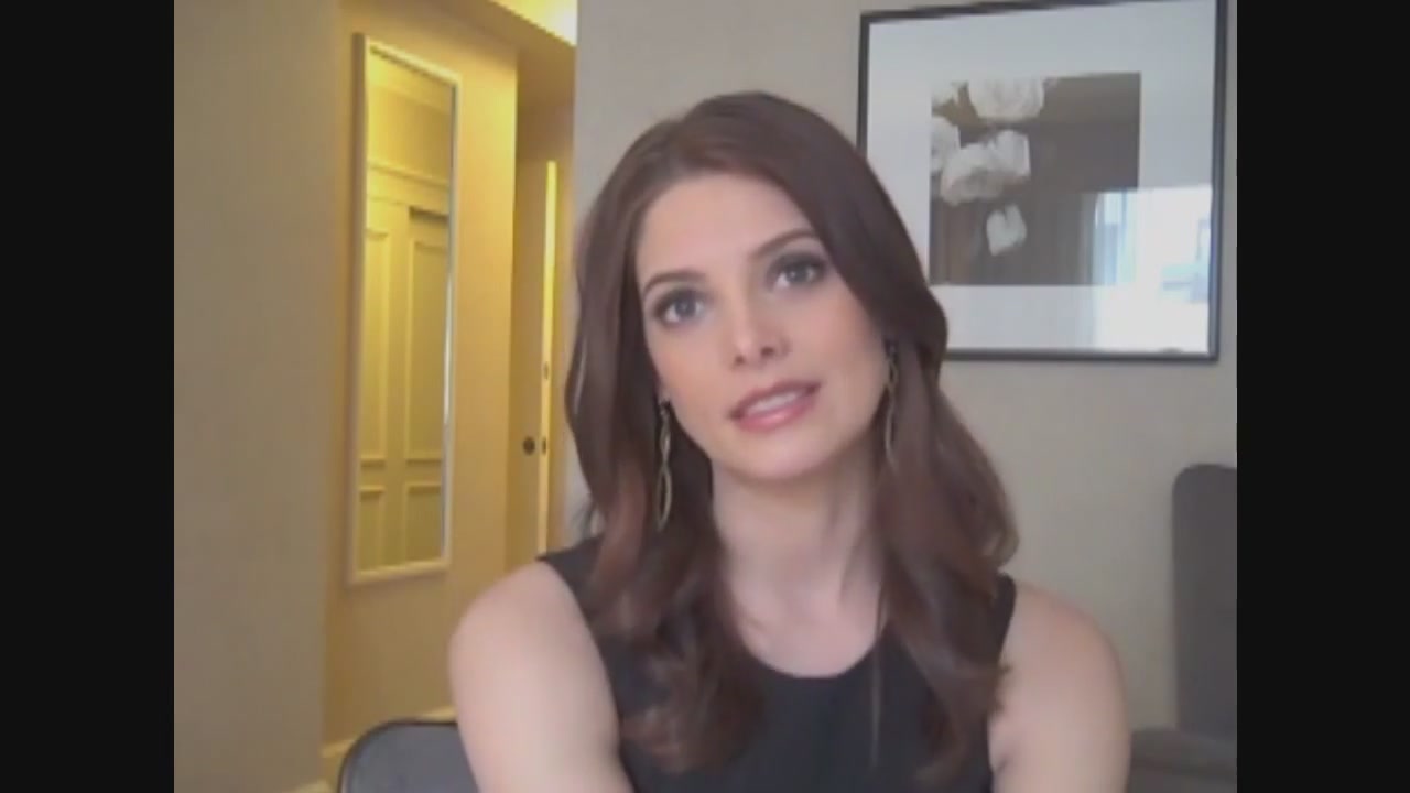 Ashley-Greene-dot-nl_Skatelandinterview-ComingSoonNet0543.jpg