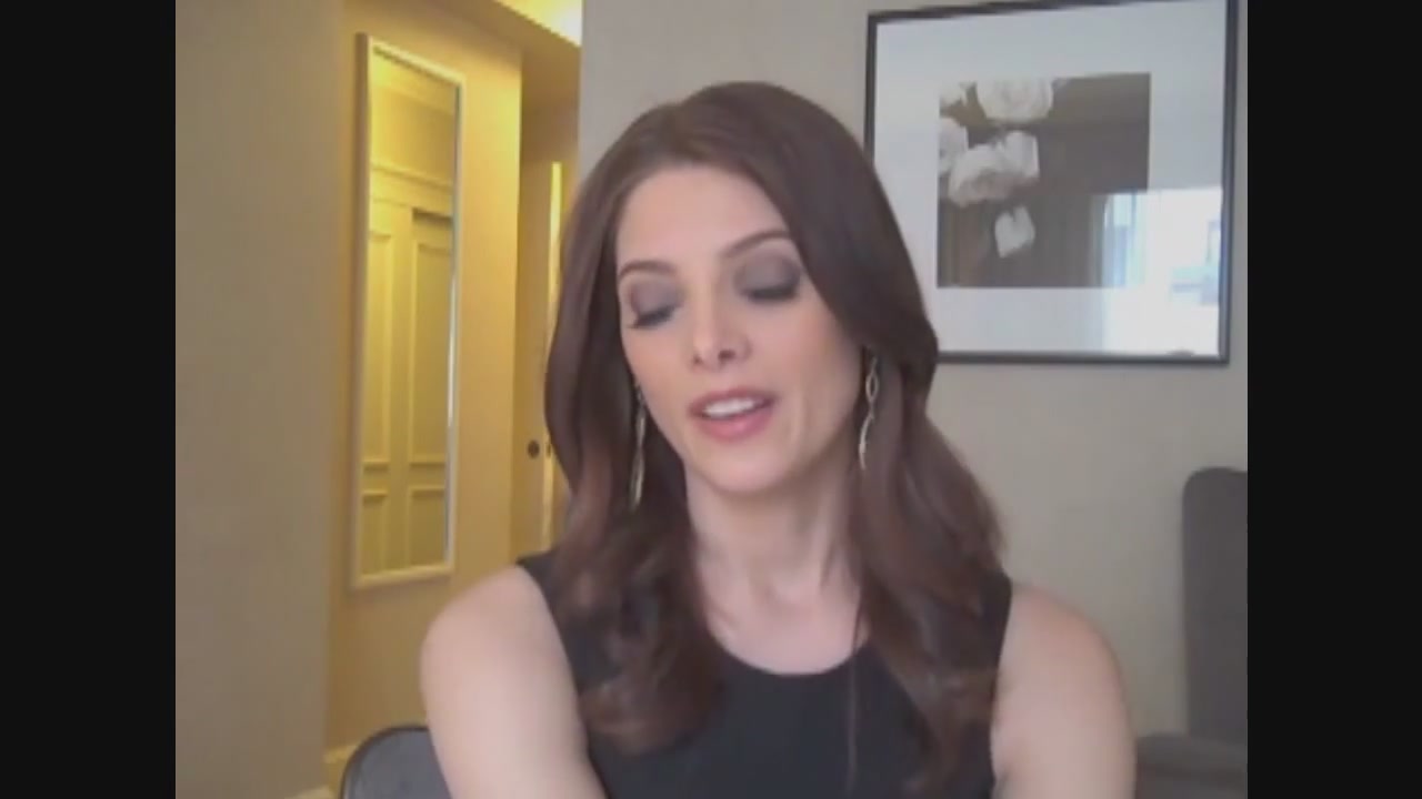 Ashley-Greene-dot-nl_Skatelandinterview-ComingSoonNet0545.jpg