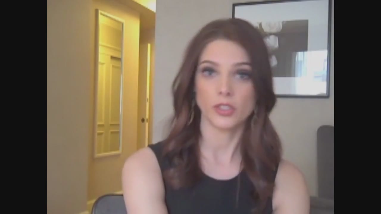 Ashley-Greene-dot-nl_Skatelandinterview-ComingSoonNet0555.jpg