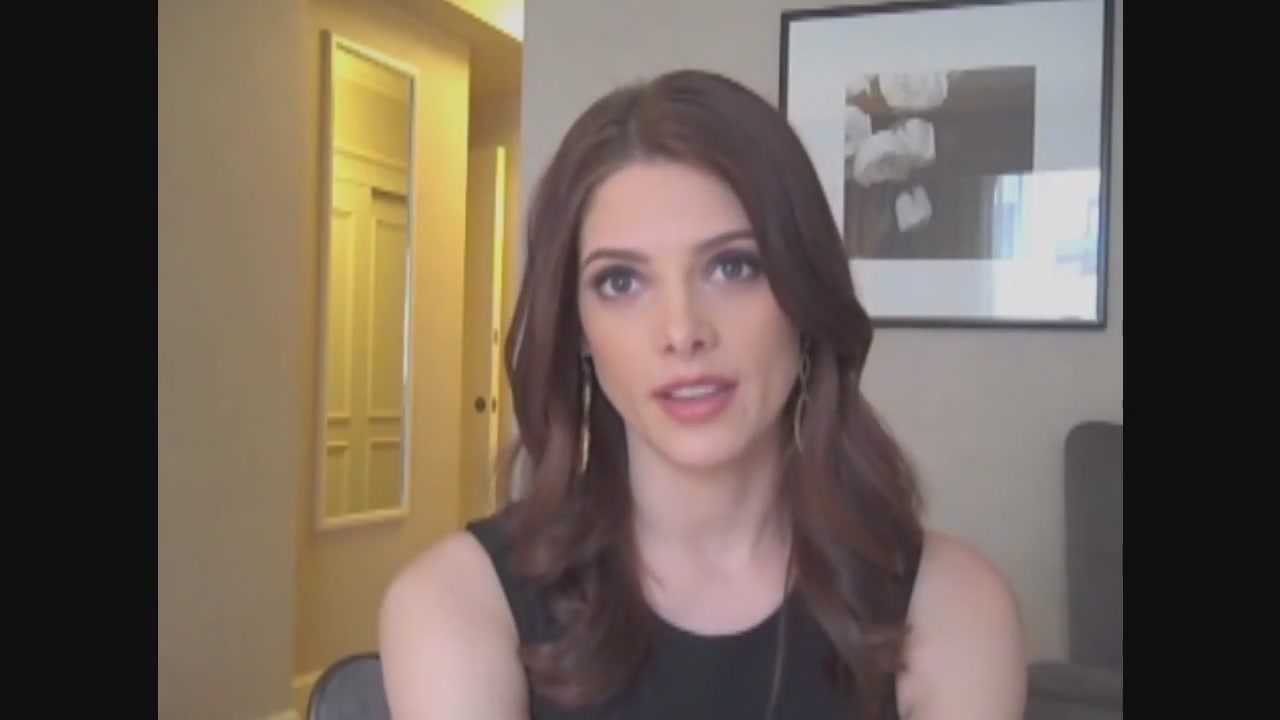 Ashley-Greene-dot-nl_Skatelandinterview-ComingSoonNet0560.jpg