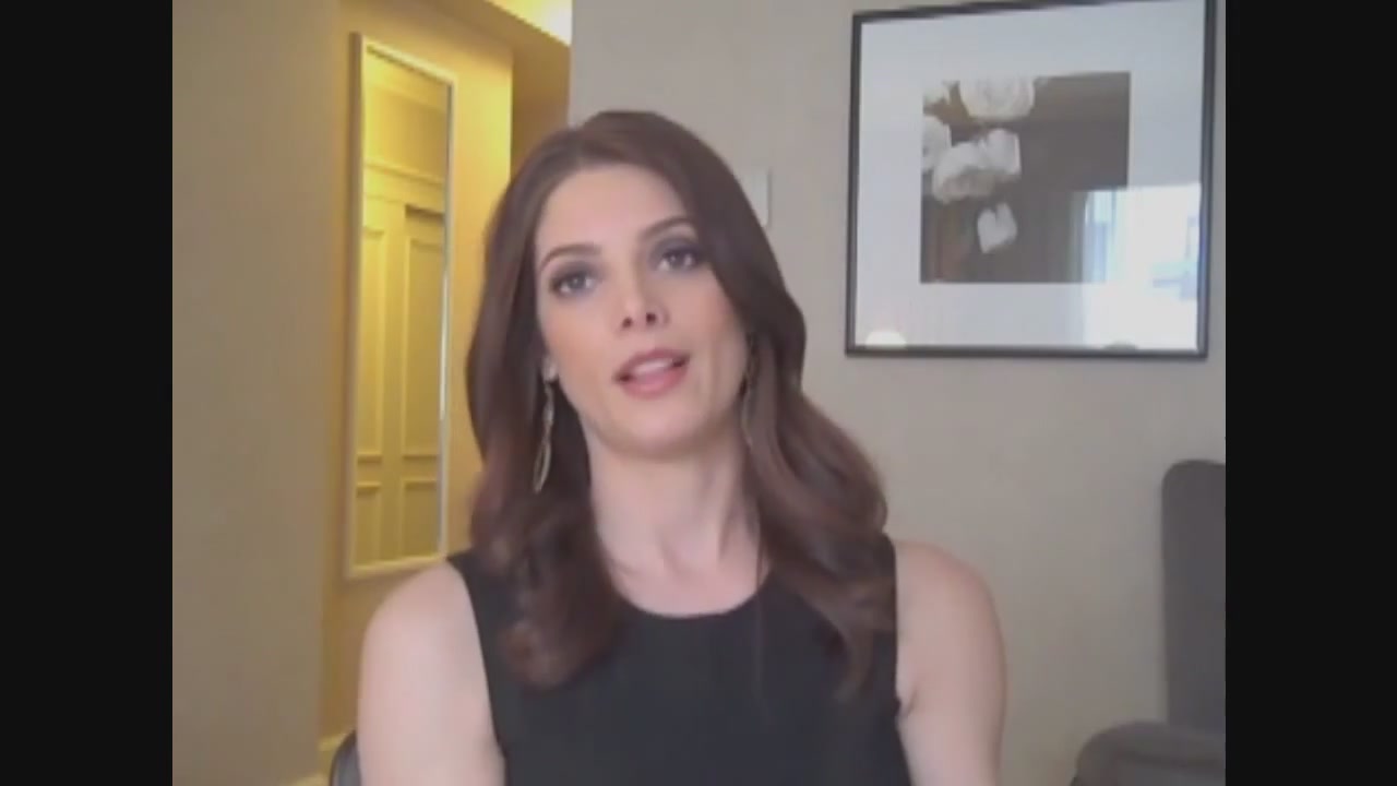 Ashley-Greene-dot-nl_Skatelandinterview-ComingSoonNet0564.jpg