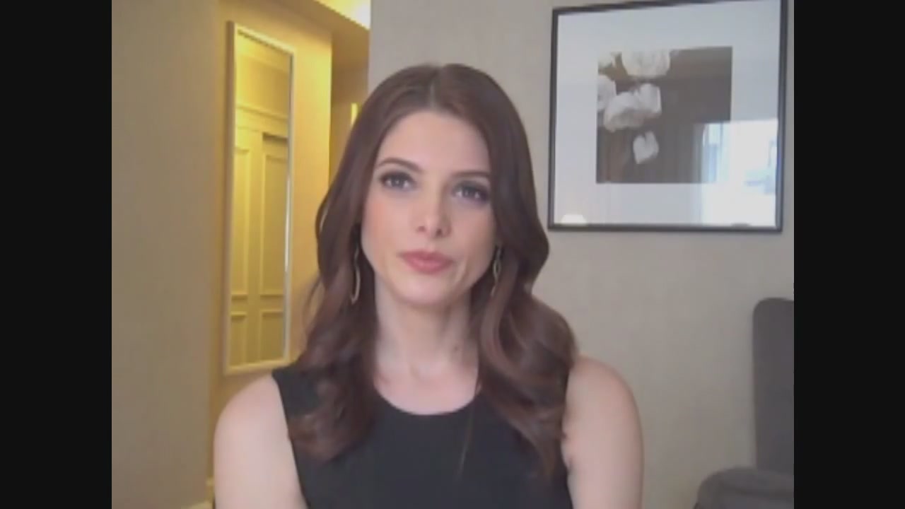 Ashley-Greene-dot-nl_Skatelandinterview-ComingSoonNet0572.jpg