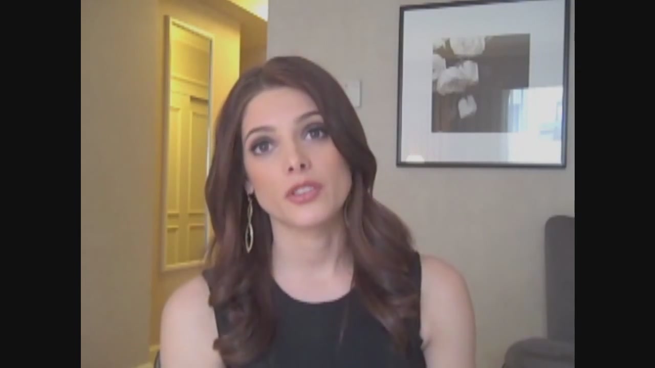 Ashley-Greene-dot-nl_Skatelandinterview-ComingSoonNet0584.jpg