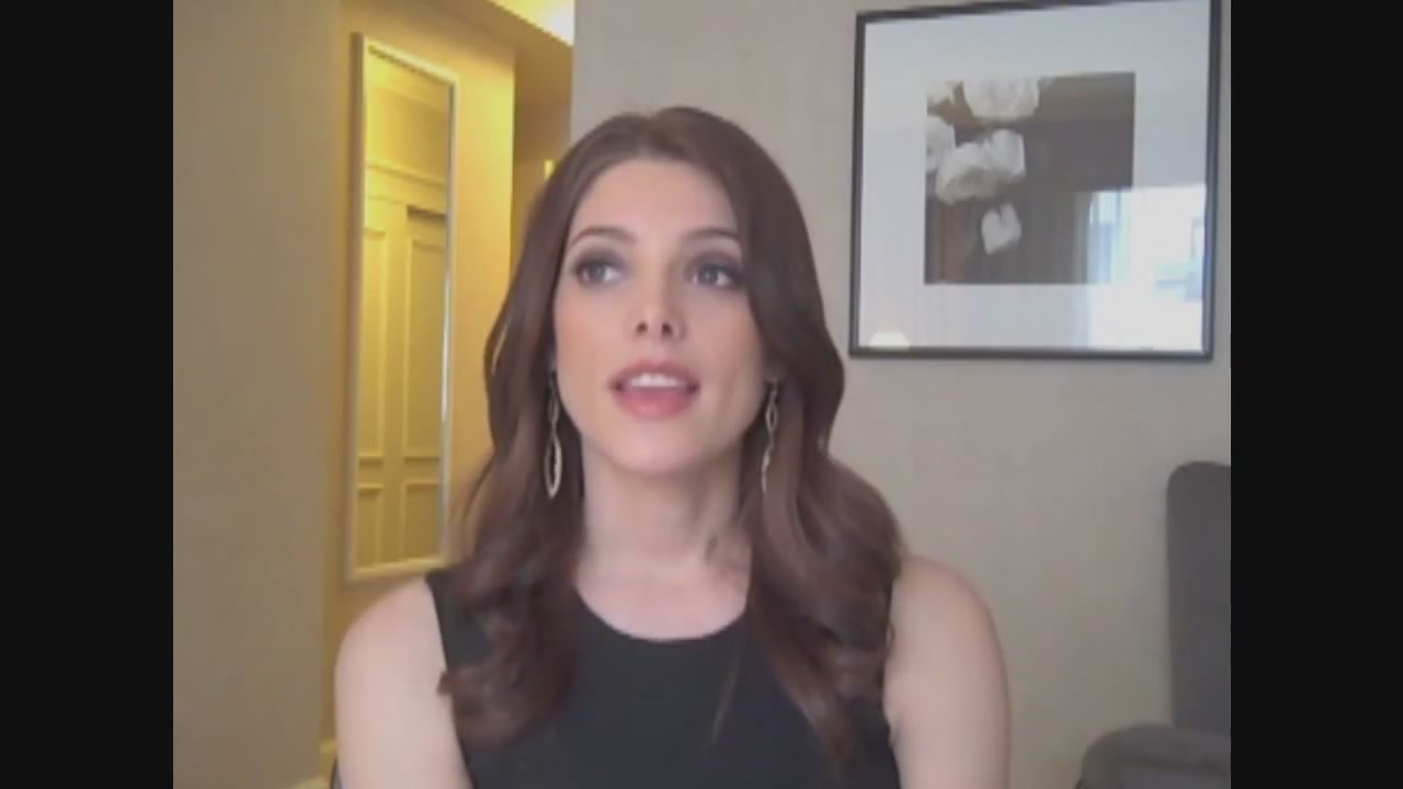 Ashley-Greene-dot-nl_Skatelandinterview-ComingSoonNet0591.jpg