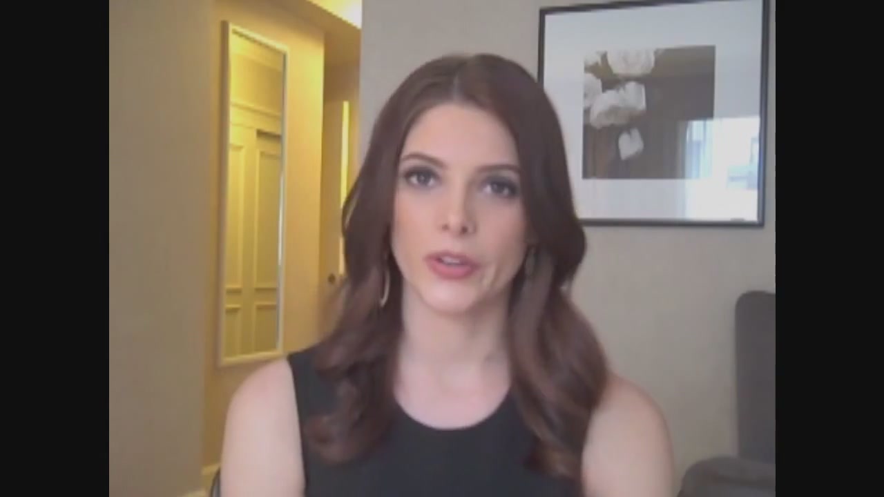 Ashley-Greene-dot-nl_Skatelandinterview-ComingSoonNet0628.jpg