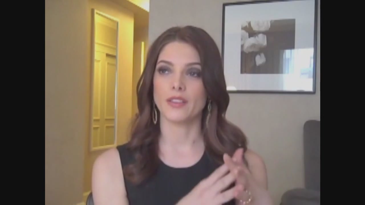 Ashley-Greene-dot-nl_Skatelandinterview-ComingSoonNet0636.jpg