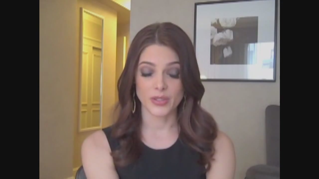 Ashley-Greene-dot-nl_Skatelandinterview-ComingSoonNet0656.jpg