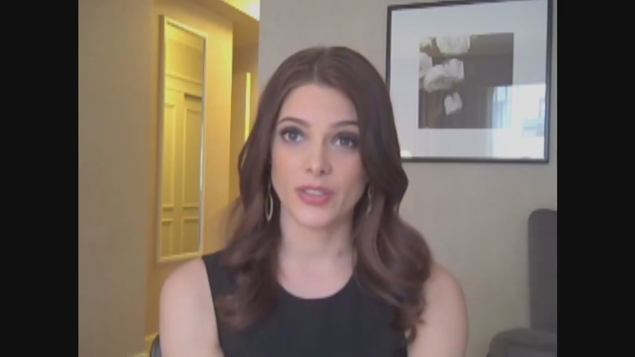 Ashley-Greene-dot-nl_Skatelandinterview-ComingSoonNet0657.jpg