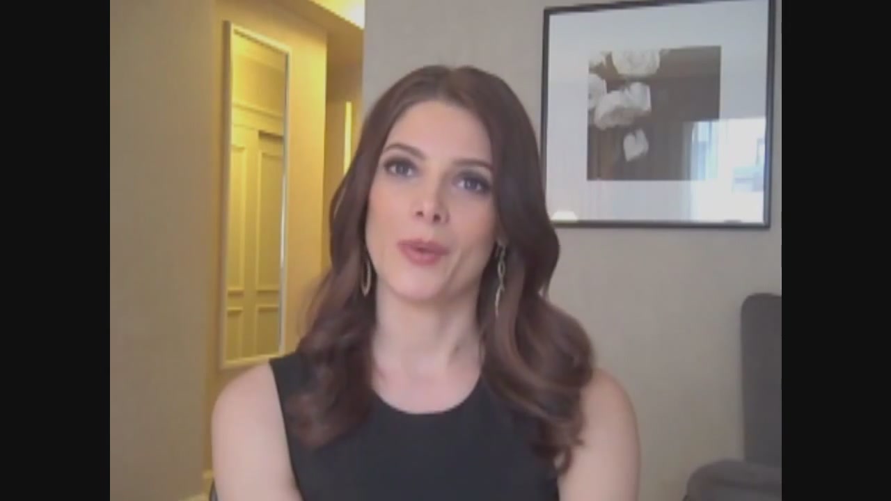 Ashley-Greene-dot-nl_Skatelandinterview-ComingSoonNet0666.jpg