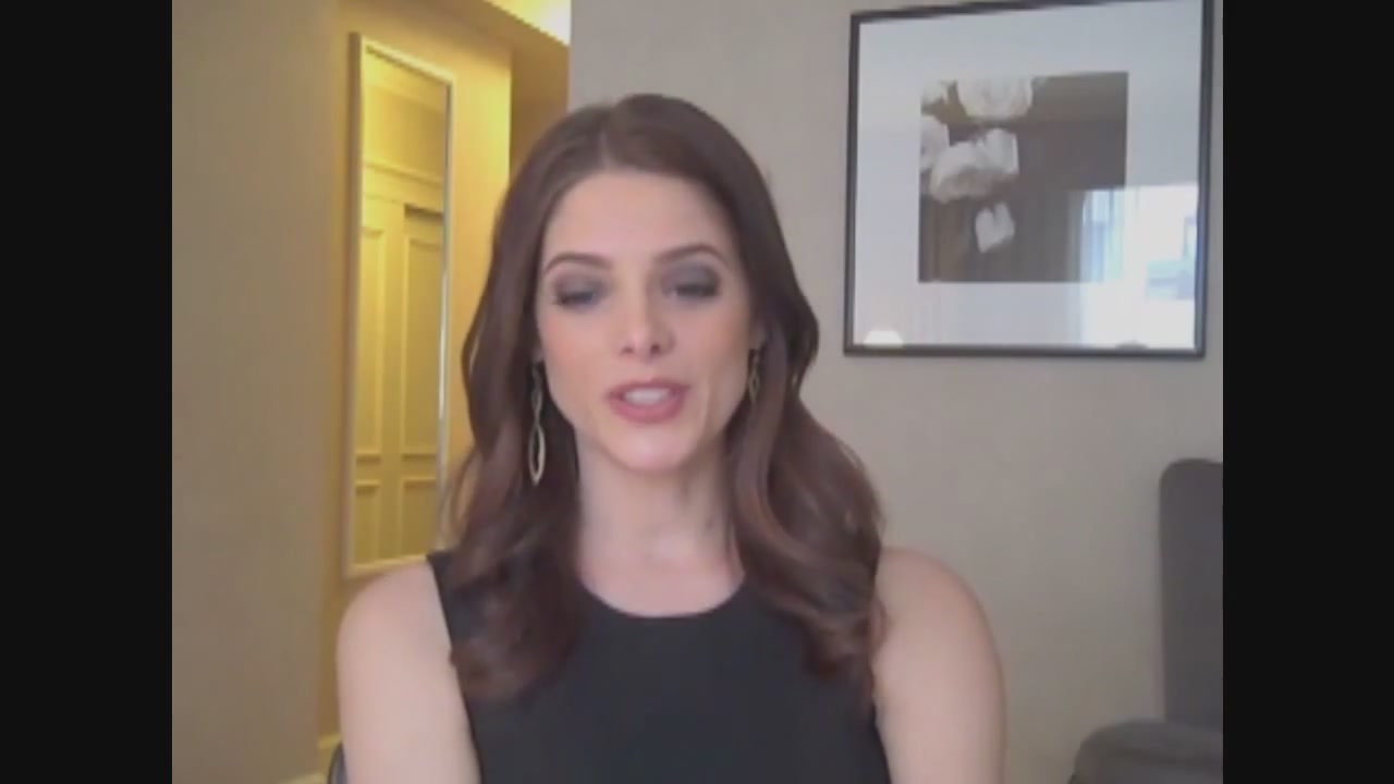 Ashley-Greene-dot-nl_Skatelandinterview-ComingSoonNet0688.jpg