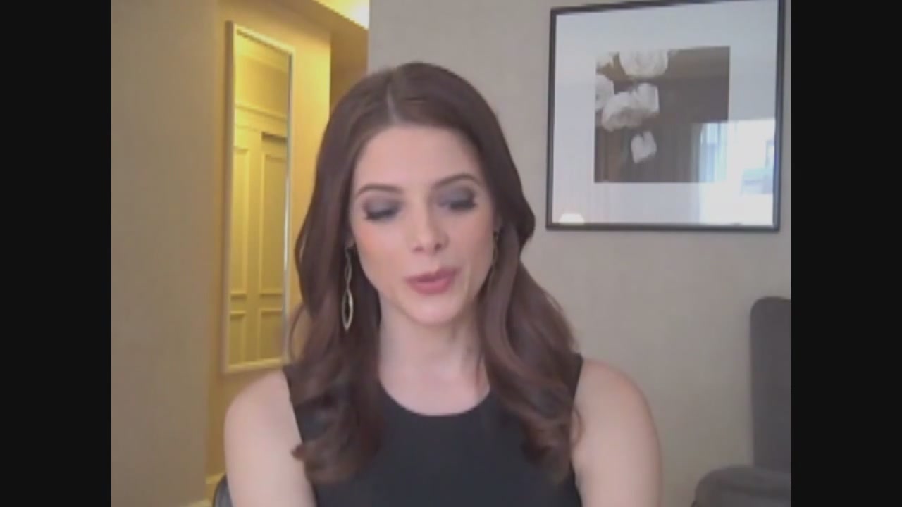 Ashley-Greene-dot-nl_Skatelandinterview-ComingSoonNet0710.jpg
