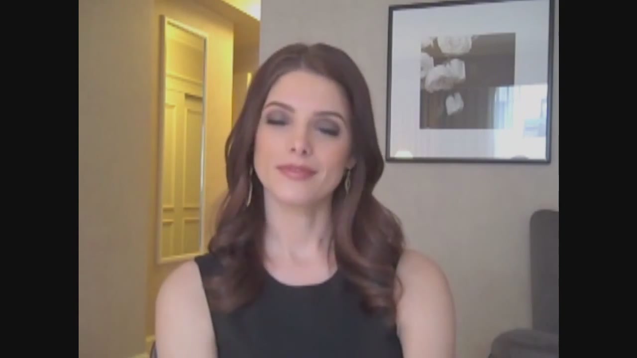 Ashley-Greene-dot-nl_Skatelandinterview-ComingSoonNet0721.jpg