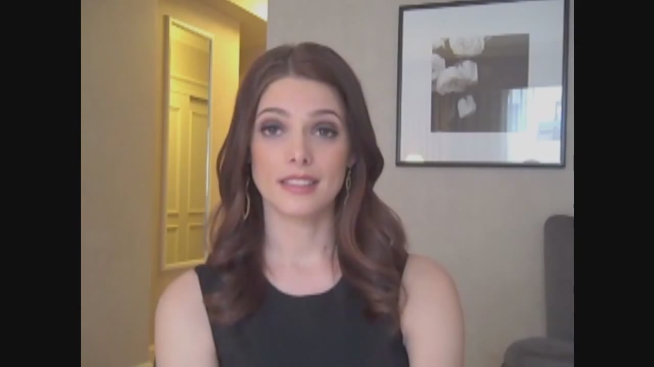 Ashley-Greene-dot-nl_Skatelandinterview-ComingSoonNet0723.jpg