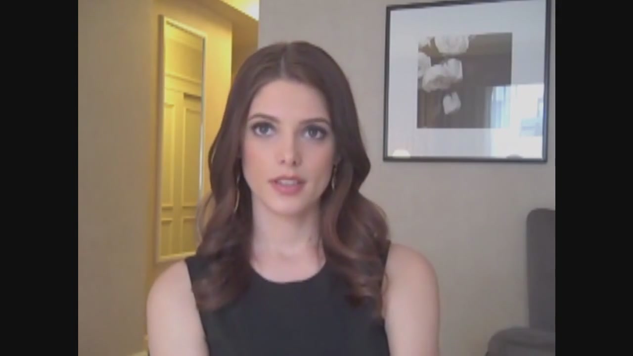 Ashley-Greene-dot-nl_Skatelandinterview-ComingSoonNet0731.jpg