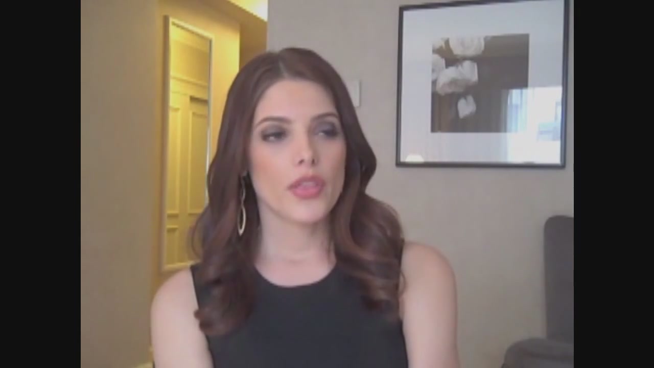 Ashley-Greene-dot-nl_Skatelandinterview-ComingSoonNet0733.jpg
