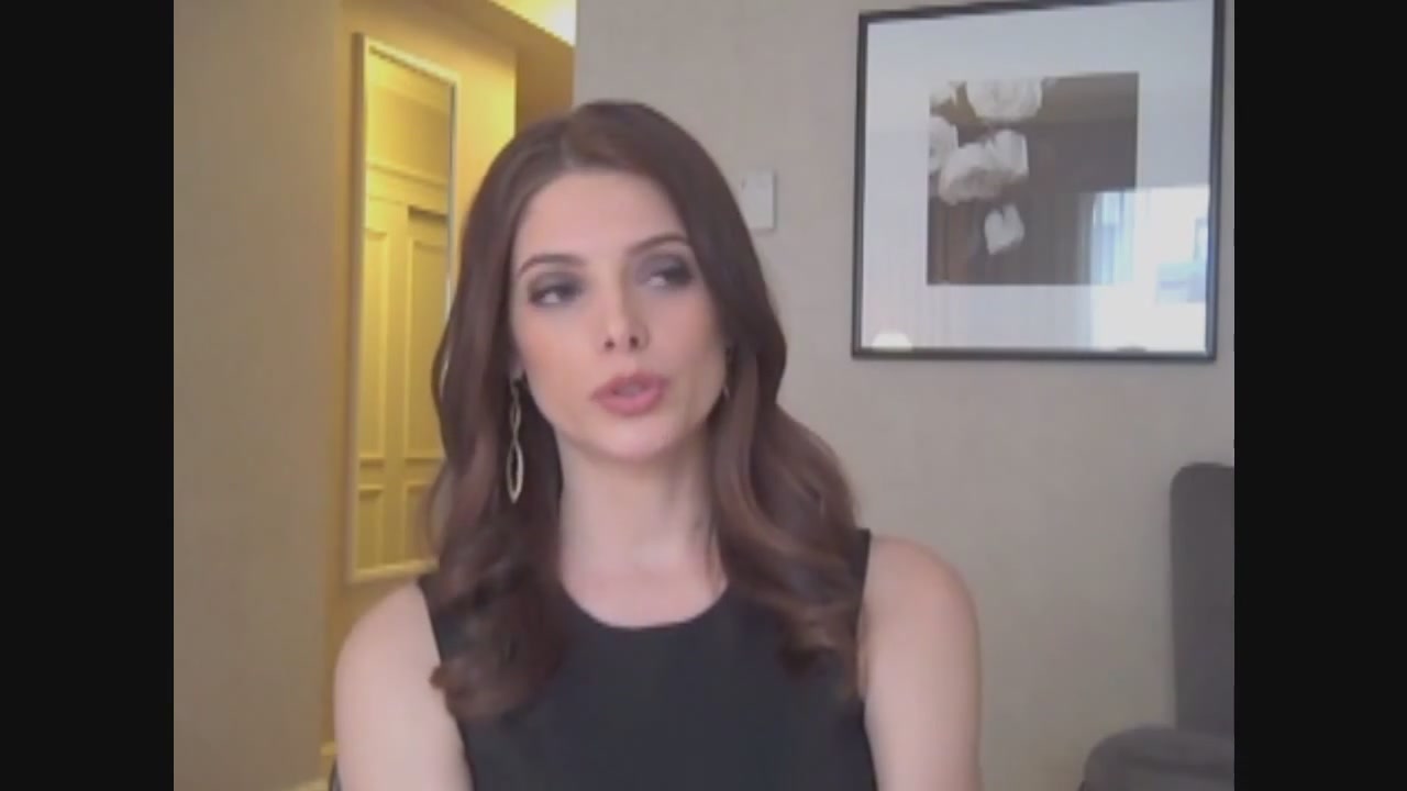 Ashley-Greene-dot-nl_Skatelandinterview-ComingSoonNet0742.jpg