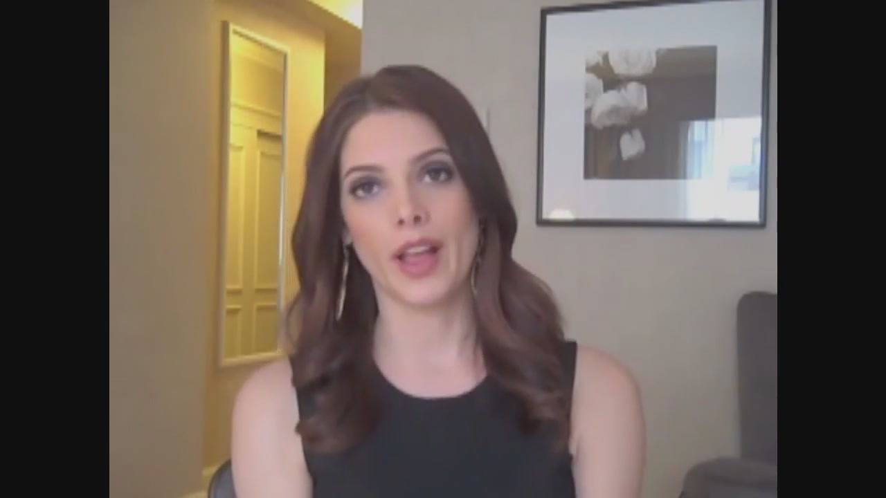 Ashley-Greene-dot-nl_Skatelandinterview-ComingSoonNet0746.jpg