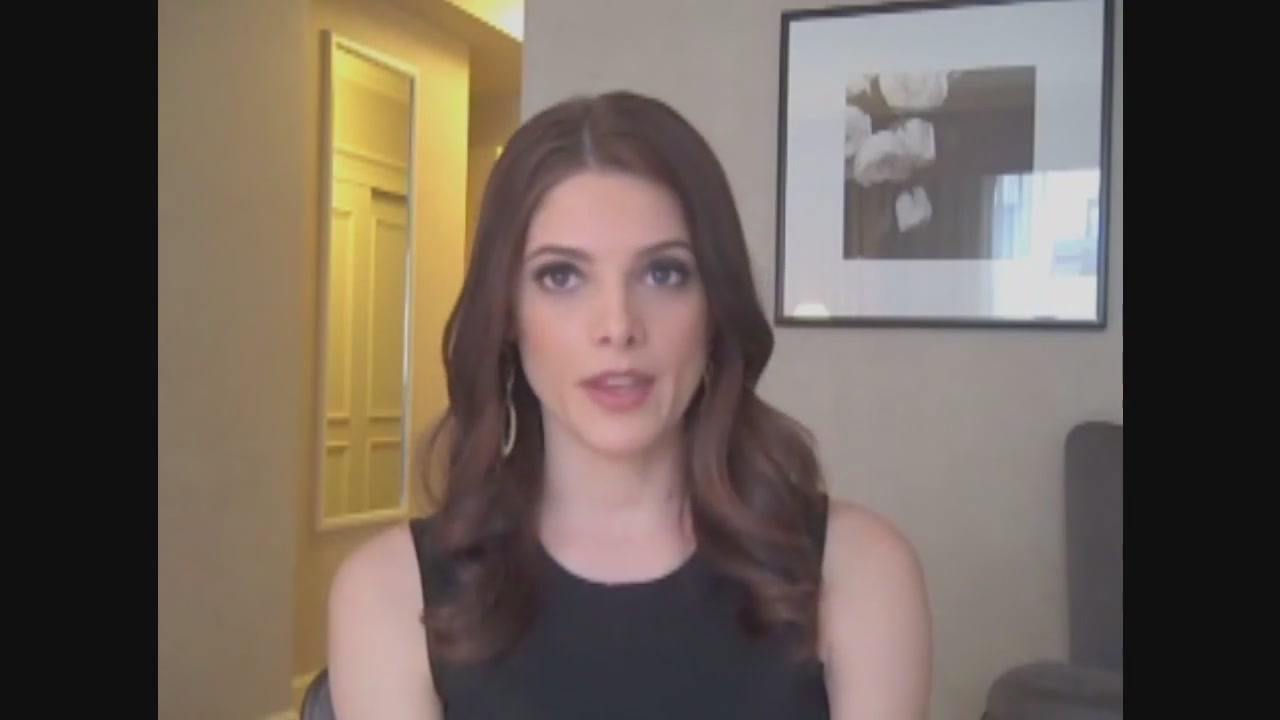 Ashley-Greene-dot-nl_Skatelandinterview-ComingSoonNet0750.jpg