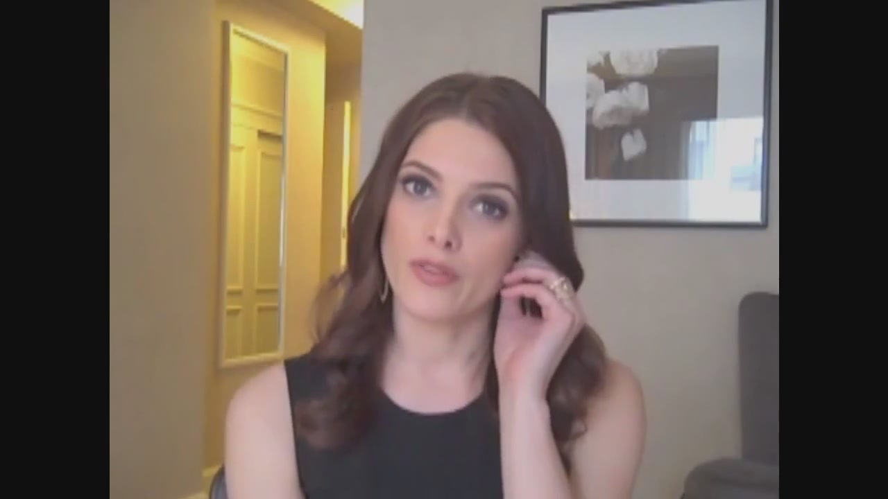 Ashley-Greene-dot-nl_Skatelandinterview-ComingSoonNet0799.jpg